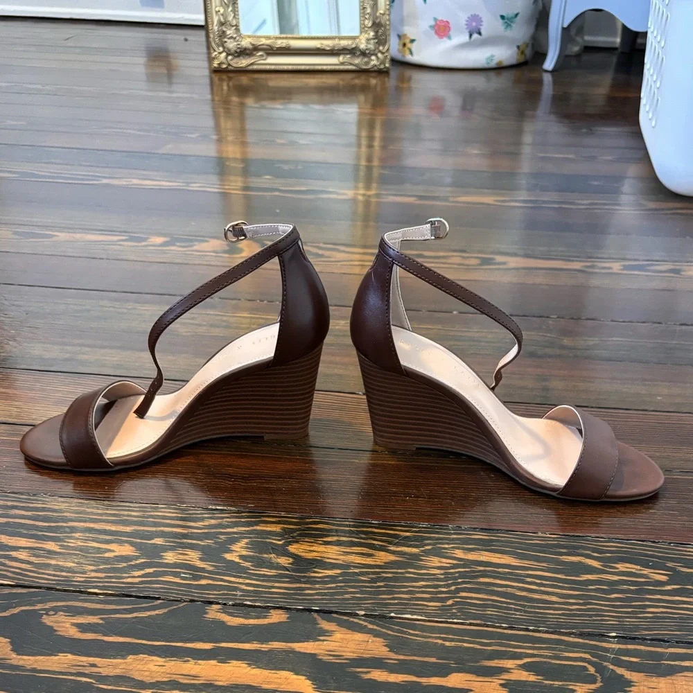 Kelly & Katie Brown Wedge Sandals - Picture 2 of 6
